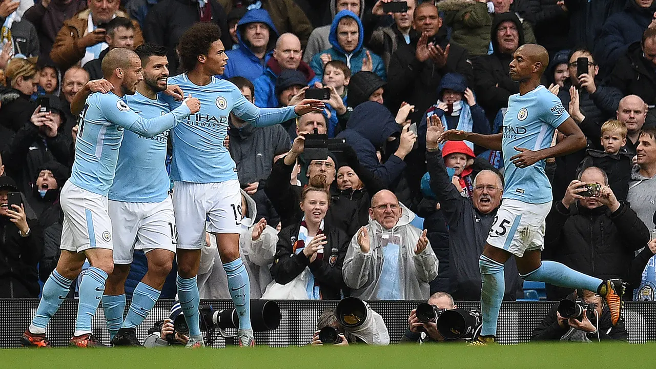 FOTO: Kalahkan Burnley, City Kuasai Klasemen Premier League