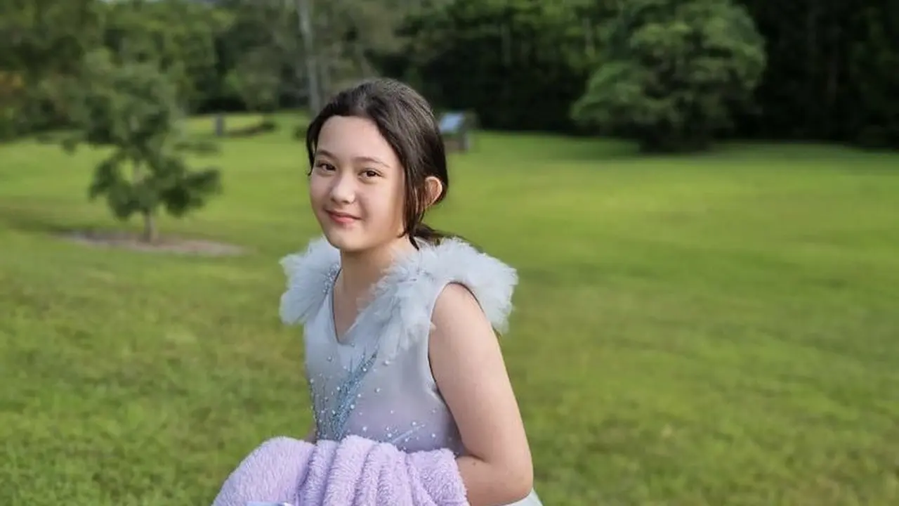 Anak Nafa Urbach dan Zack Lee Berusia 11 Tahun Tampil Bak Putri saat Datang Kondangan