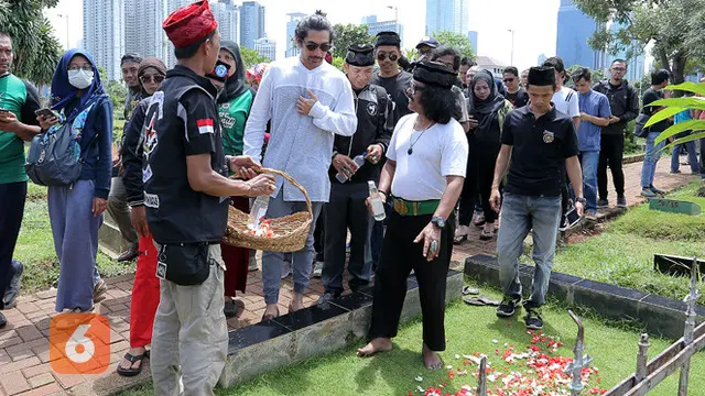 [Bintang] Reza Rahadian