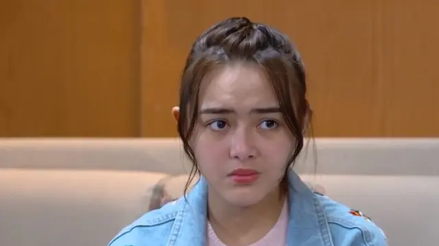 5 Gaya Amanda Manopo Sebagai Andin yang Trendi dan Menawan (2)