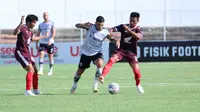 Persikabo 1973 menang tiga gol tanpa balas alias 3-0 atas PSM Makassar di Stadion Kompyang Sujana, Denpasar, Selasa (15/2/2022) sore. (Bola.com/Nandang Permana)