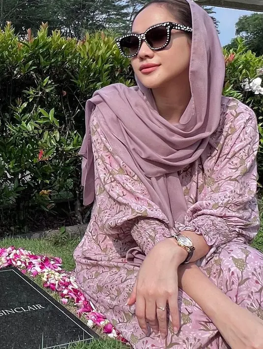 <p>[Instagram/bclsinclair]</p>