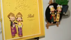 Sebelum sukses, Agus berkali-kali mencoba mencari pola agar produknya digemari masyarakat. 