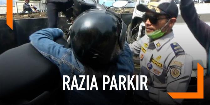 VIDEO: Razia Parkir Liar, Tukang Ojek Ngamuk