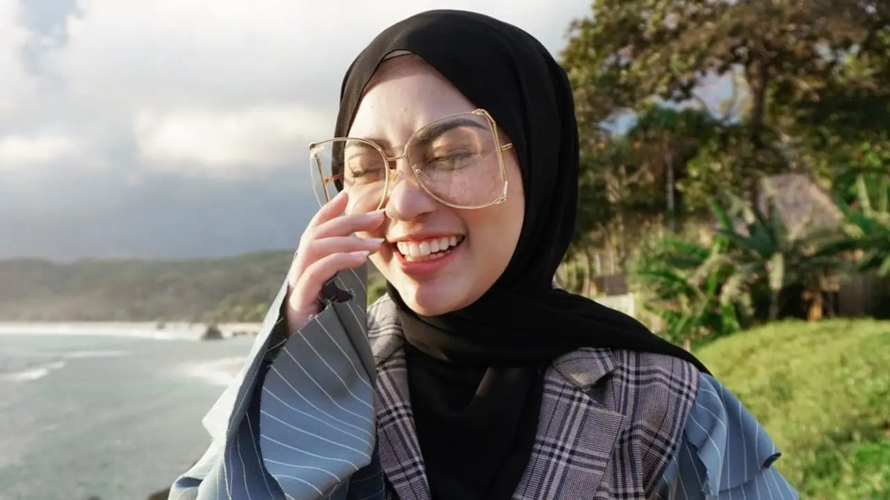 [Fimela] Potret liburan Rachel Vennya
