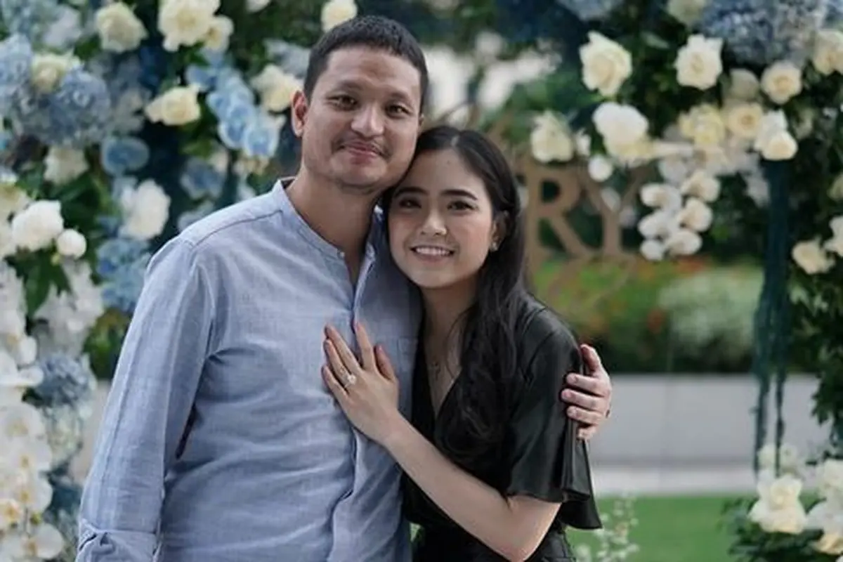 [Fimela] Jessica Tanoesoedibjo dan Jonathan Natakusuma