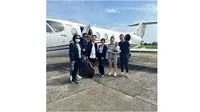 Momen Raffi Ahmad dan Nagita Slavina kondangan ke pernikahan Kaesang Pangarep dan Erina Gudono. (Sumber: Instagram/raffinagita1717)