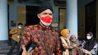 Gubernur Jawa Tengah Ganjar Pranowo masyarakat untuk lebih berhati-hati dalam memilih lembaga terkait untuk menyalurkan dana zakat, infak maupun sedekah.