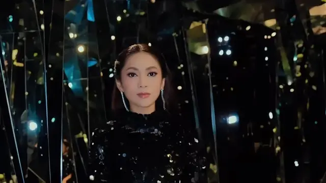 Pesona Dinda Kirana dalam balutan gaun elegan. (credit:instagram.com/dindakirana.s)