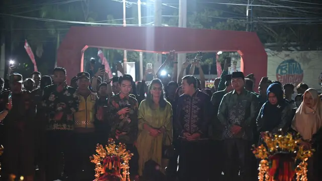 Peringatan 50 tahun perjalanan gemilangnya dalam dunia seni peran, Christine Hakim menjadikan kota kelahirannya sebagai pusat refleksi kehidupan.