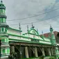 Salah satu masjid di Kota Padang. (Liputan6.com/ Novia Harlina)