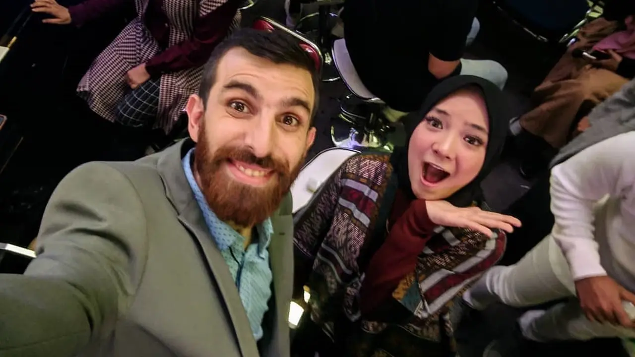 Potret Keseruan Nissa Sabyan dan Musisi Lebanon Adam Ali