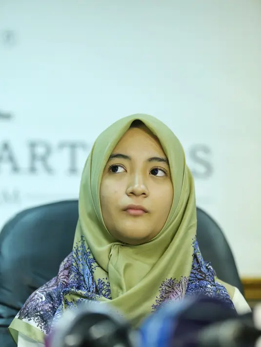 Henry, selaku kuasa hukum mengatakan dari pihak Arafah akan melakukan somasi terlebih dahulu sekaligus untuk mediasi. Namun jika sampai dua kali tak ada tanggapan, baru akan dilakukan laporan. (Adrian Putra/Bintang.com)