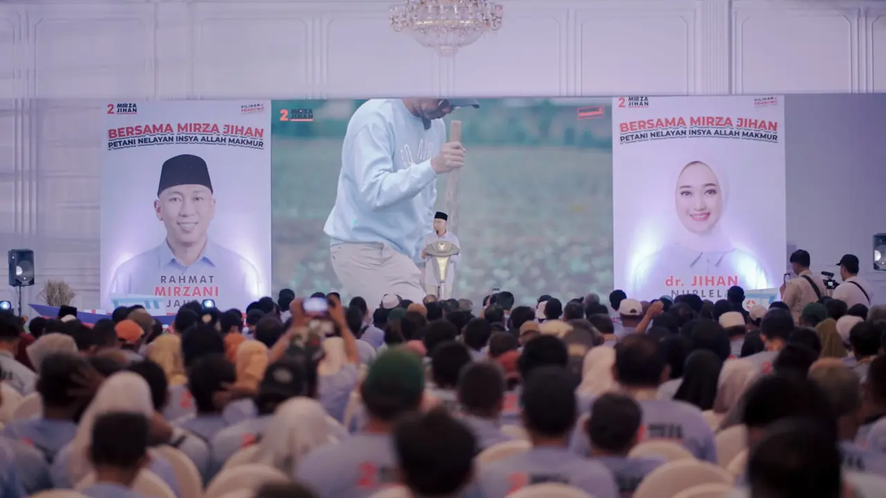 Rahmat Mirzani Djausal saat hadir silaturahmi dengan karakter nelayan dan petani di Bandar Lampung.  Foto : (Istimewa).