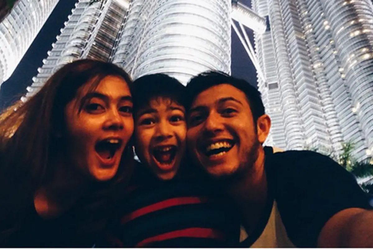 [Bintang] Rifky Balweel dan Biby Alrean