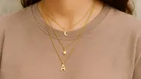 7 Model Kalung Emas Remaja Kekinian yang Tidak Terkesan Tua, Beri Kesan Ceria dan Unik