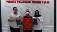 Pelaku begal payudara diamankan di Polres Pelabuhan Tanjung Perak Surabaya (Dian Kurniawan/Liputan6.com)