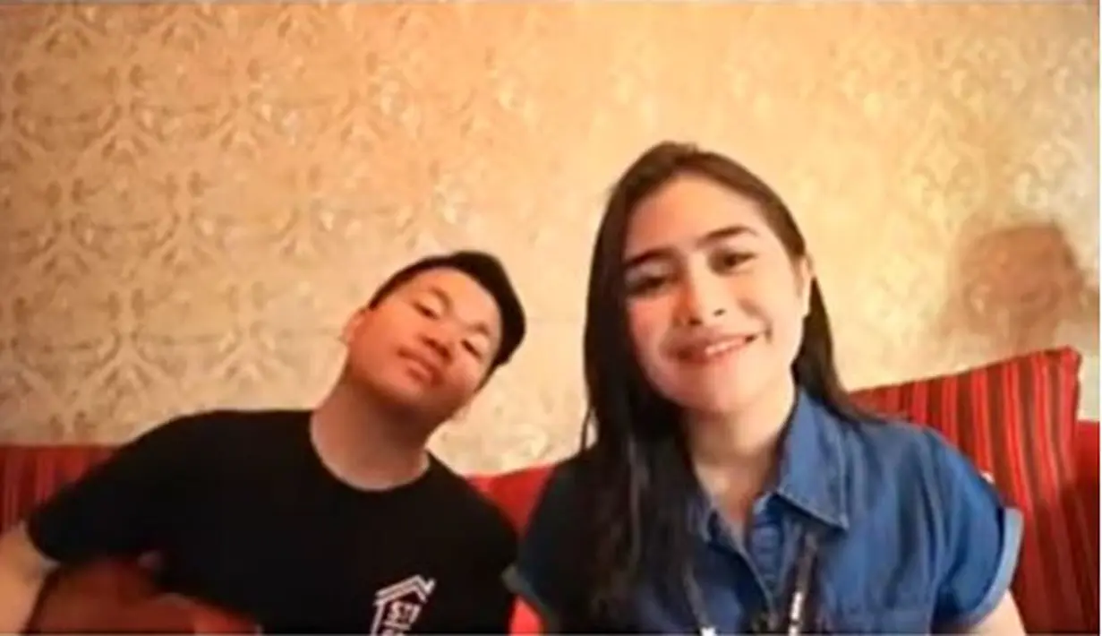 Potret lawas kebersamaan Prilly Latuconsina dan Kiki eks CJR. (Sumber: TikTok/@pausblue)