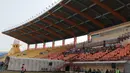 Tribun VIP tampak sepi sebelum laga Persib Bandung melawan PS TNI pada lanjutan Liga 1 2017 di Stadion Si Jalak Harupat, Sabtu (05/8/2017). Persib menang 3-1. (Bola.com/Nicklas Hanoatubun)