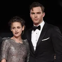 Cinta adalah anugerah terindah yang dimiliki oleh dua insan yang sedang kasmaran. (Bintang/EPA)