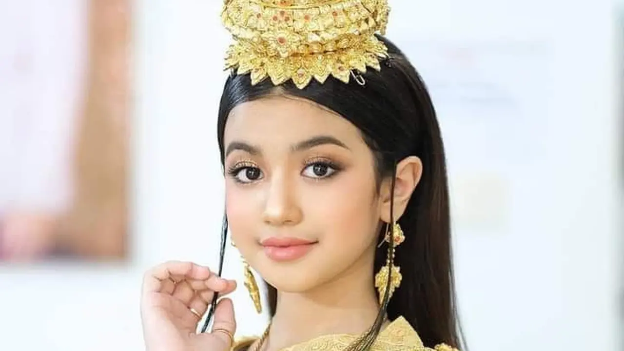 6 Potret Jenna Norodom, Putri Kerajaan Kamboja yang Disebut Mirip Lisa BLACKPINK