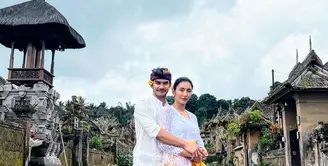 Tyas Mirasih dan Tengku Tezi semakin lengket (Instagram/tyasmirasih)