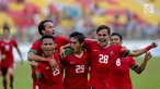 Pemain Timnas U-22 Indonesia melakukan selebrasi usai mencetak gol kedua saat melawan Myanmar dalam perebutan medali perunggu Sea Games 2017 di Stadion MPS, Selayang, Malaysia, Selasa (29/8). Indonesia menang dengan skor 3-1. (Liputan6.com/Faizal Fanani)