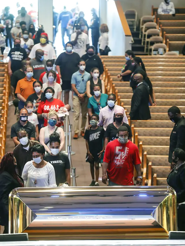 FOTO: Ribuan Pelayat Beri Penghormatan Terakhir untuk George Floyd