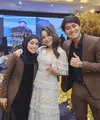 Rossa jadi salah satu tamu artis yang hadir, ia mengenakan dress panjang ruffle yang memiliki detail bordirannya. @itsrossa910