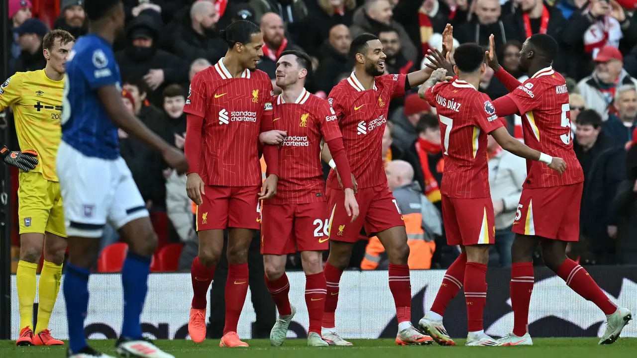 Pesta gol Liverpool saat menjamu Ipswich Town di Liga Inggris