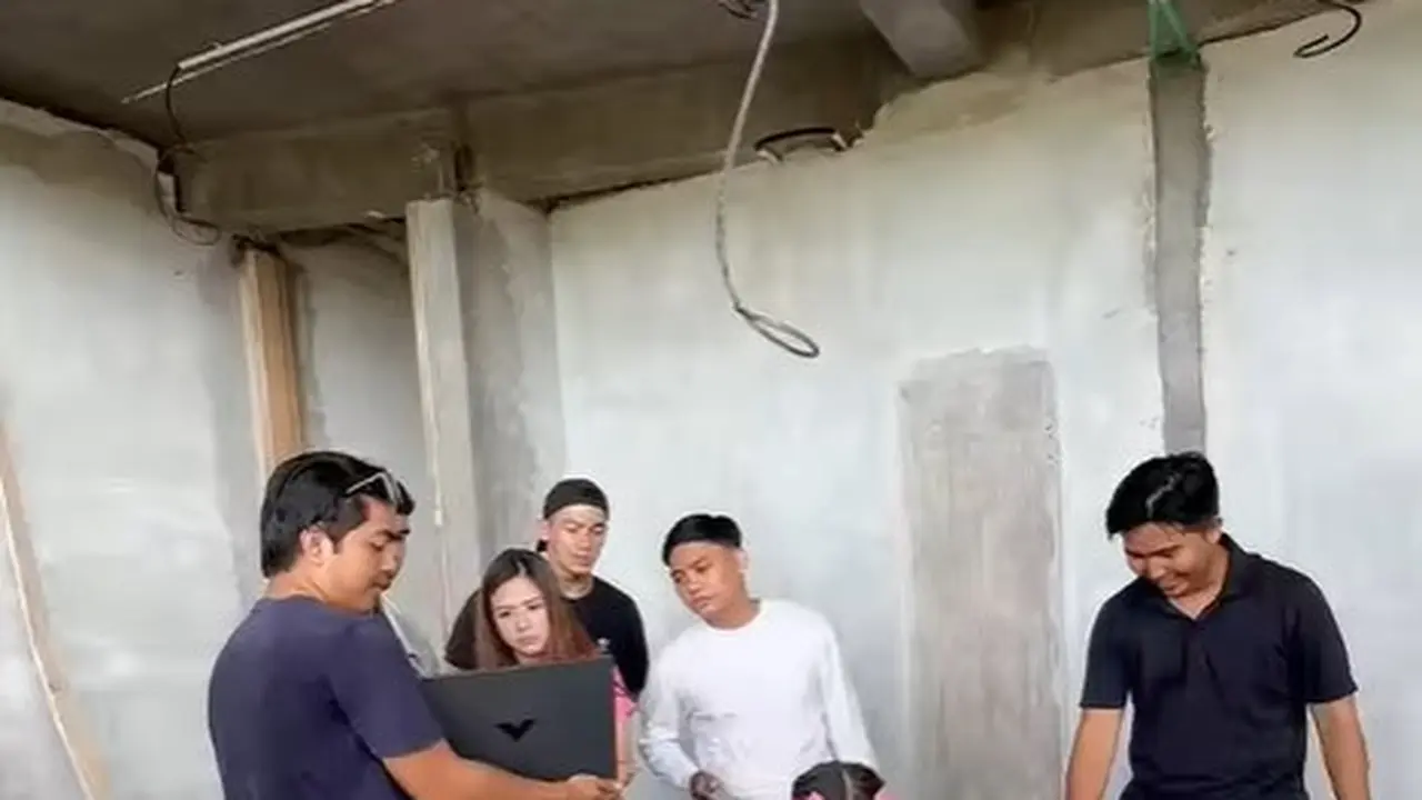 Potret perkembangan rumah baru Samuel Zylgwyn (Sumber: Instagram/samuel_zylgwyn dan Instagram/frandaaa87)