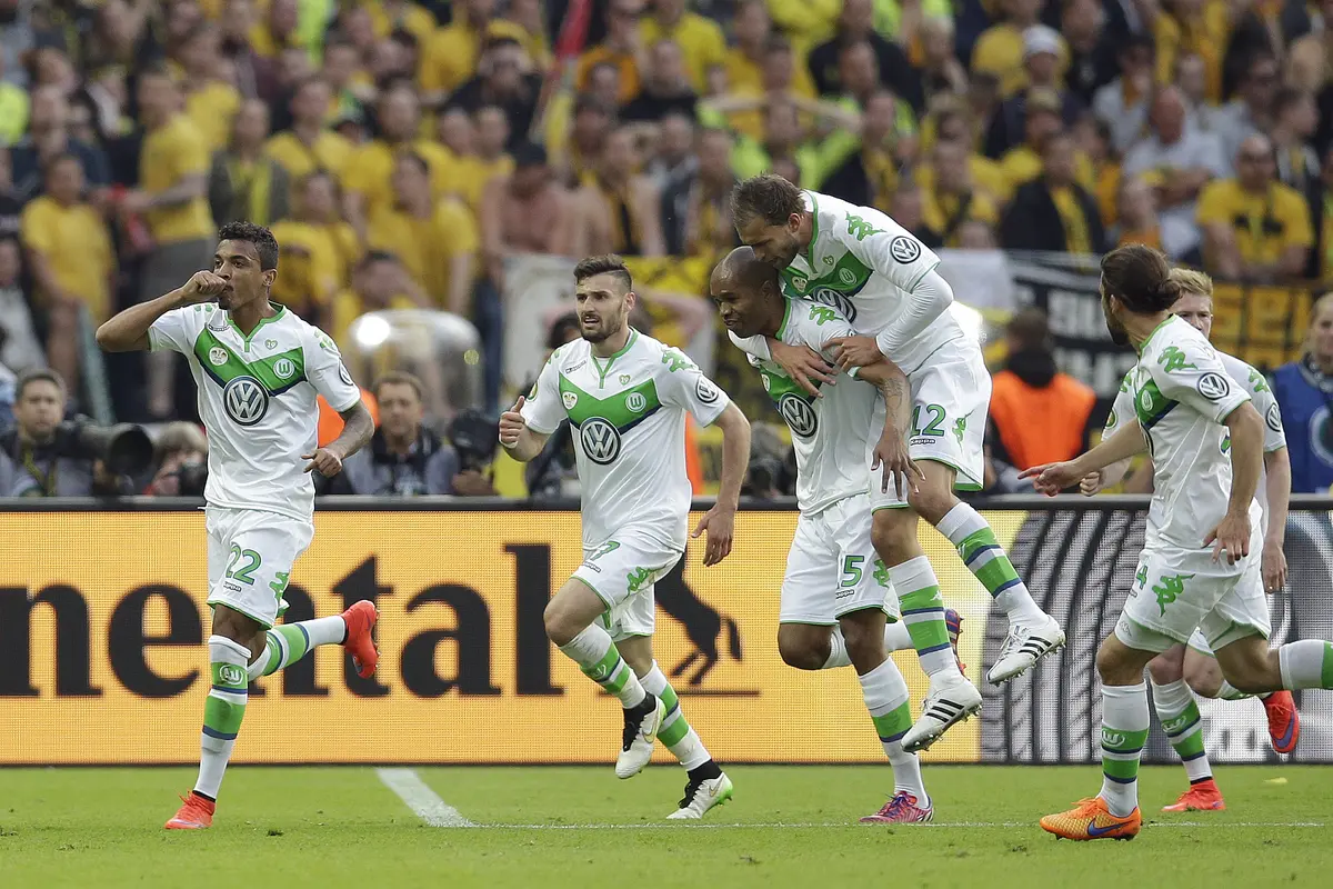 Borussia Dortmund vs VfL Wolfsburg