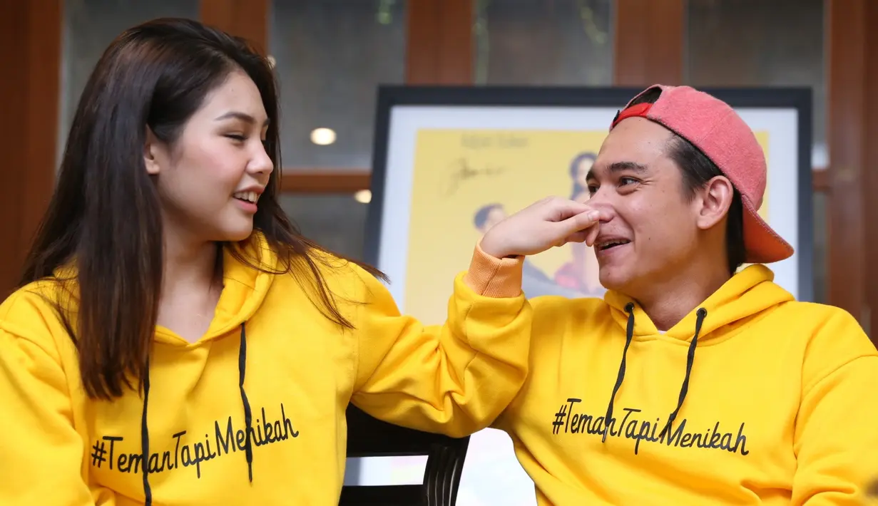 [Bintang] Vanesha Prescilla dan Adipati Dolken