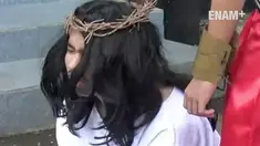 Jumat, (14/4/2017) Memperingati hari Paskah Gereja Santo Yosep Tegal Jawa Tengah, menggelar drama jalan salib untuk mengenang kisah wafatnya Yesus Kristus