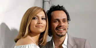 Jennifer Lopez dan Marc Anthony memang sudah tak bersama lagi sejak beberapa waktu lalu. Perpisahan kedunya ternya memiliki sebuah alasan menurut wanita yang akrab disapa JLo ini. (AFP/Bintang.com)