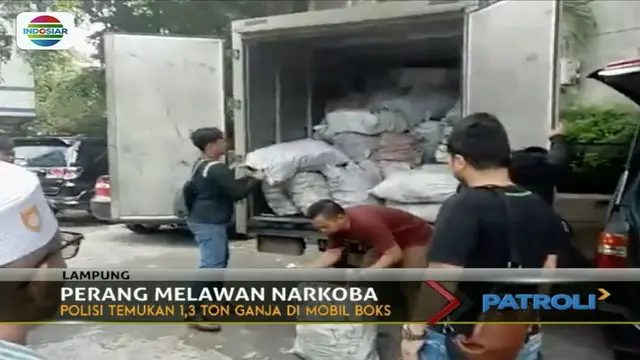 Satuan Reserse Narkoba Polres Metro Jakarta Barat temukan 1,3 ganja kering di mobil boks di kawasan Lampung