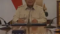 Presiden Prabowo Subianto akan menambah anggaran mitigasi bencana secara signifikan mengingat posisi Indonesia di kawasan rawan Ring of Fire. Kebijakan ini disampaikannya saat memimpin ratas virtual penanganan gempa NTT, erupsi Gunung Anak Krakatau, dan karhutla dari Istana Merdeka, Senin (7/9/20...