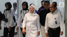 Menteri Ketenagakerjaan Ida Fauziyah tiba untuk mengikuti rapat kerja dengan Komisi IX DPR. (Liputan6.com/Faizal Fanani)