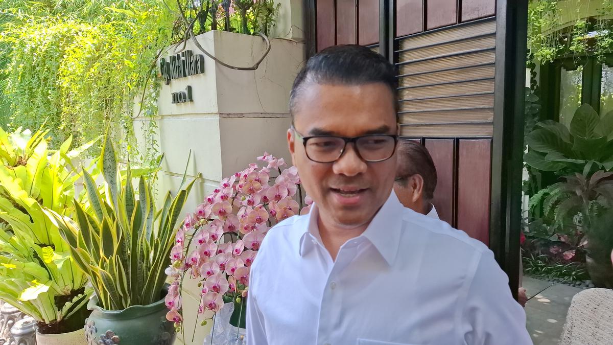 Politisi PSI Bro Ron Dipukul Hingga Mata Kanan Bengkak, Begini Kronologinya