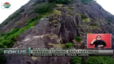 Gunung Parang berada pada ketinggian 900 meter di atas permukaan laut.
