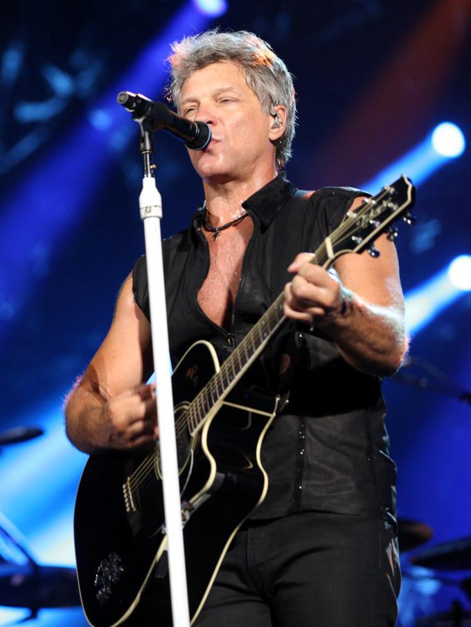 Lirik Lagu Bon Jovi 'Thank You for Loving Me' - News & Entertainment
