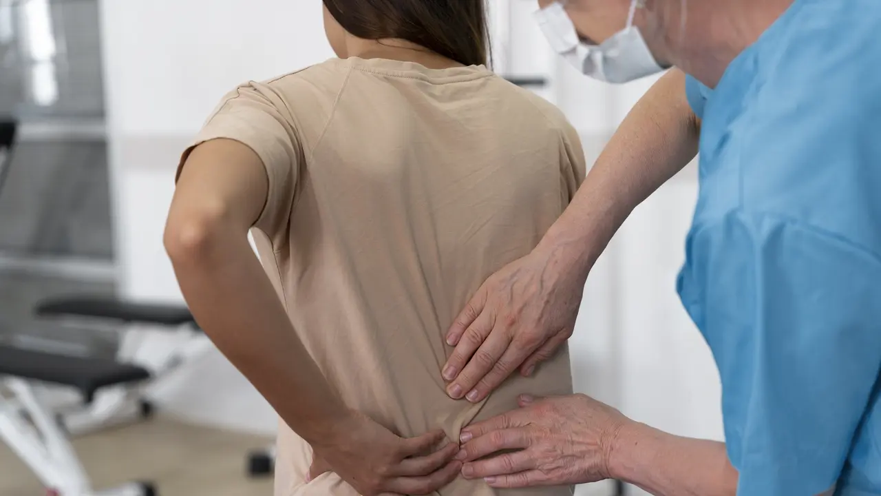 Nyeri Punggung Berkepanjangan, Waspada Osteoporosis
