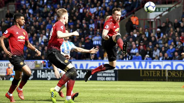 Manchester United Vs Huddersfield Town