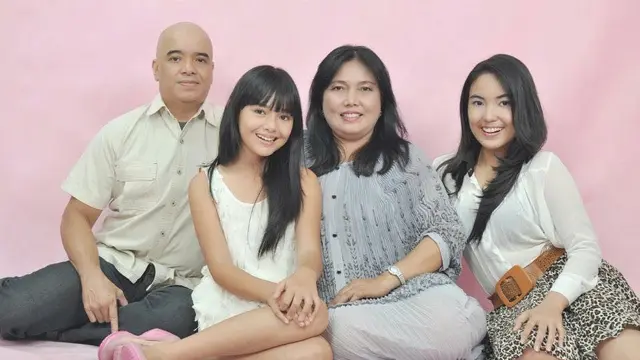 6 Potret Masa Kecil Amanda Manopo, Bukti Cantik Sedari Dulu