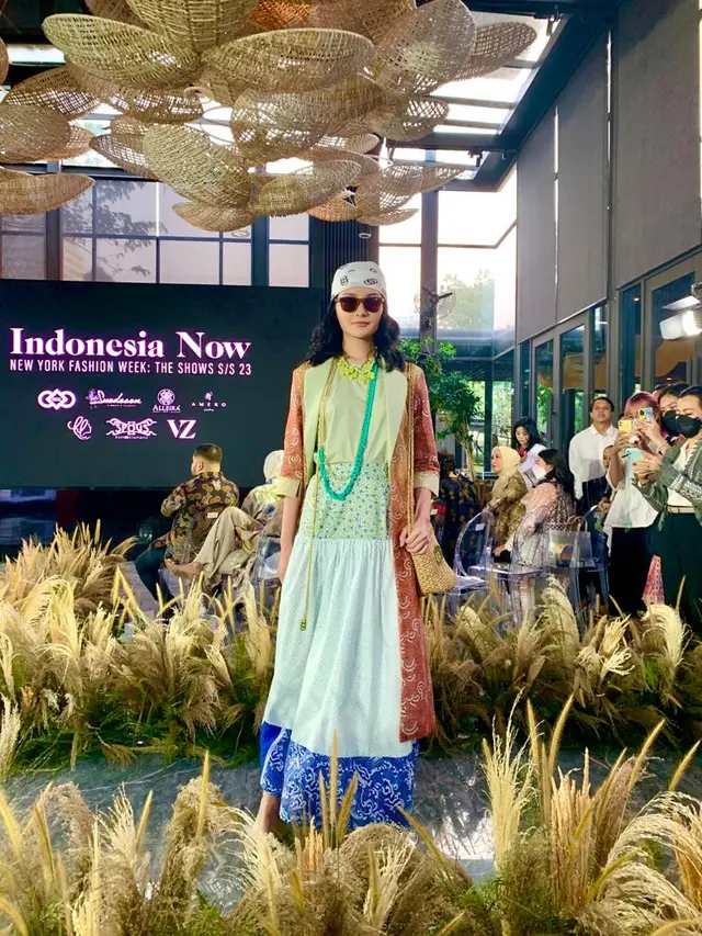 6 Desainer Indonesia Bakal Unjuk Gigi di New York Fashion Week, Bawakan Kekayaan Kriya Nusantara