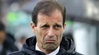 Mimik muka pelatih Juventus, Massimiliano Allegri, saat menghadapi Parma. (9/11/2014). (AFP PHOTO/MARCO BERTORELLO)