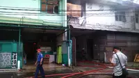 5 Gudang di Serpong Tangerang Terbakar