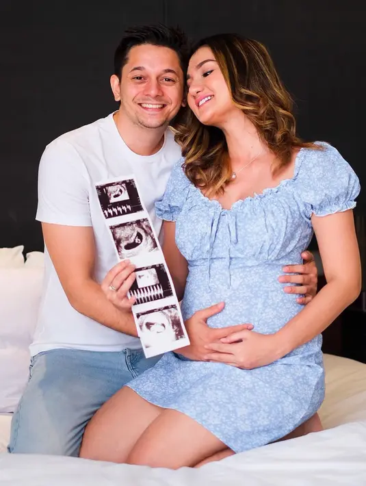 Andrew Andika dan Tengku Dewi putri (Foto: Instagram/andrewandika)