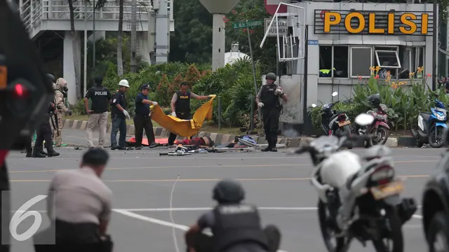 20160114-Evakuasi-Korban-Pengeboman-Sarinah-Jakarta-AY