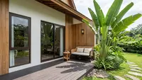 7 Gambar Teras dengan Pohon Berdaun Hijau Subur Tahan Panas, Bikin Rumah Makin Asri